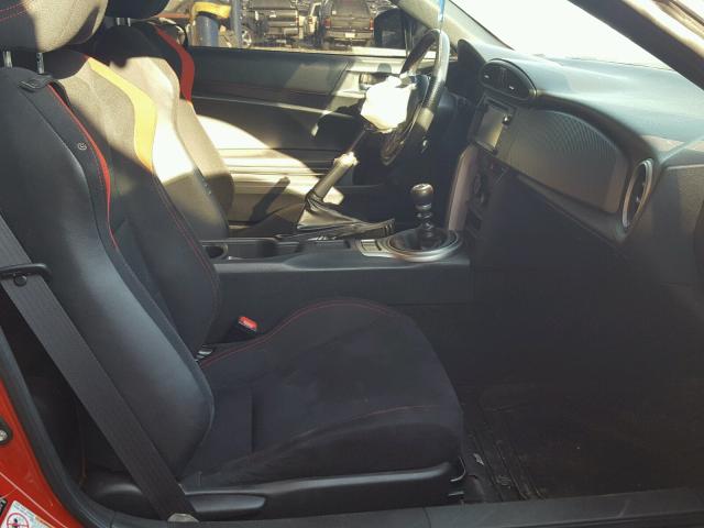 JF1ZNAA11F9708256 - 2015 TOYOTA SCION FR-S 红色 照片 5