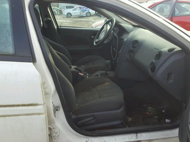 2G2WP522641342794 - 2004 PONTIAC GRAND PRIX WHITE photo 5