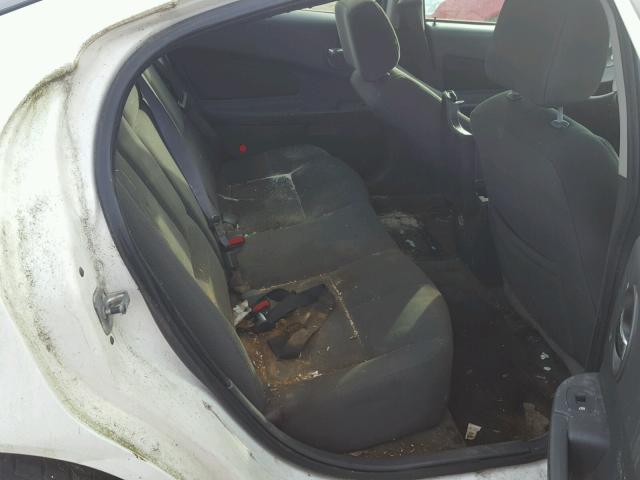 2G2WP522641342794 - 2004 PONTIAC GRAND PRIX WHITE photo 6