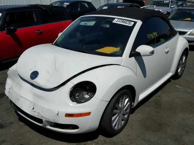 3VWRG31Y89M409332 - 2009 VOLKSWAGEN NEW BEETLE 白色 照片 2