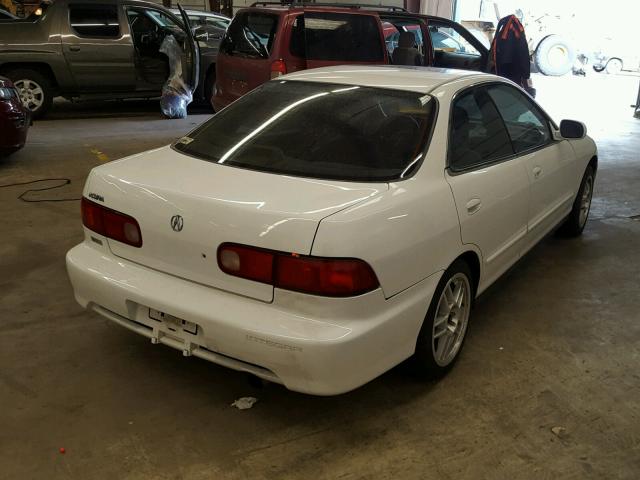 JH4DB8581WS000786 - 1998 ACURA INTEGRA GS WHITE photo 4