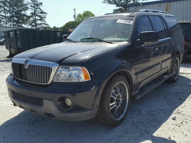 5LMFU28R23LJ22514 - 2003 LINCOLN NAVIGATOR BLACK photo 2