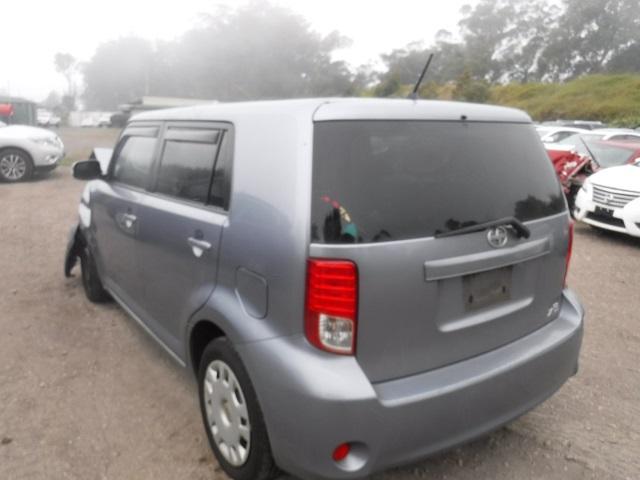 JTLZE4FE1B1137341 - 2011 TOYOTA SCION XB BLUE photo 3