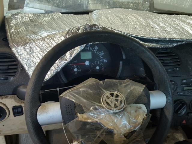 3VWCK21C73M404410 - 2003 VOLKSWAGEN NEW BEETLE WHITE photo 8