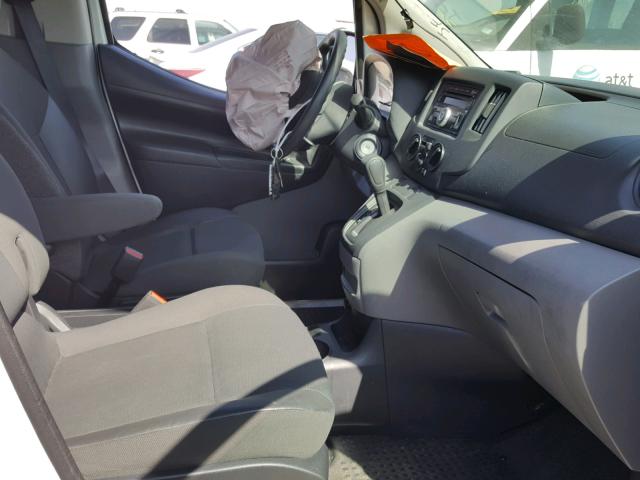 3N63M0YN8FK724552 - 2015 CHEVROLET CITY EXPRE ORANGE photo 5