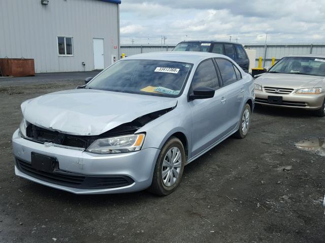 3VW1K7AJ2DM390159 - 2013 VOLKSWAGEN JETTA BASE 银色 照片 2