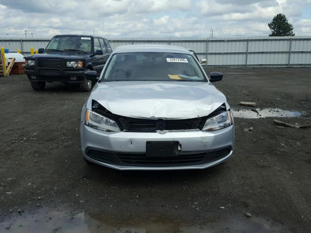 3VW1K7AJ2DM390159 - 2013 VOLKSWAGEN JETTA BASE 银色 照片 9