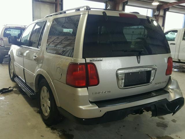 5LMFU27545LJ17736 - 2005 LINCOLN NAVIGATOR 银色 照片 3