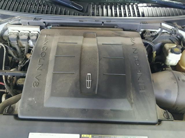 5LMFU27545LJ17736 - 2005 LINCOLN NAVIGATOR 银色 照片 7