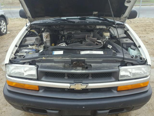 1GCCS14W918243031 - 2001 CHEVROLET S TRUCK S1 WHITE photo 7