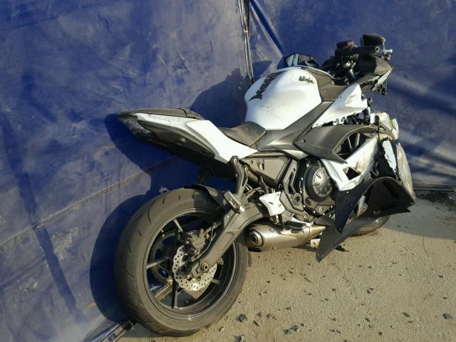 JKAEXEJ17HDA01430 - 2017 KAWASAKI EX650 J თეთრი ფოტო 4