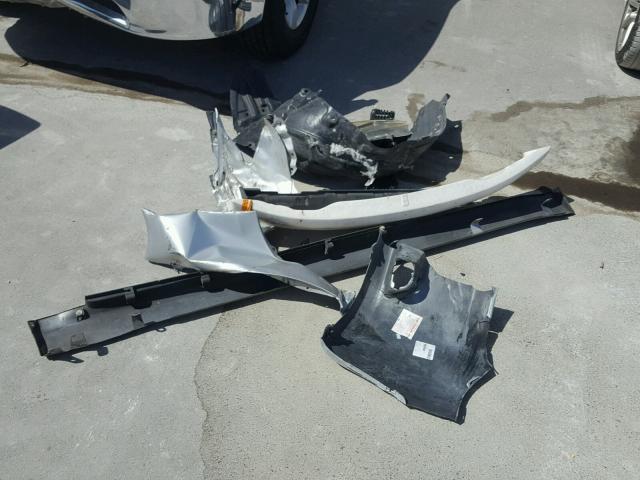 JTKDE177450002071 - 2005 TOYOTA SCION TC 银色 照片 9