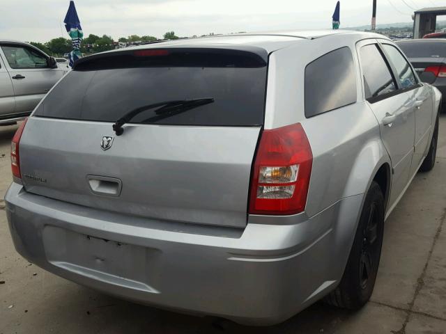 2D4FV47T36H256823 - 2006 DODGE MAGNUM SE SILVER photo 4