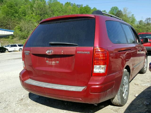 KNDMC233676026605 - 2007 HYUNDAI ENTOURAGE MAROON photo 4