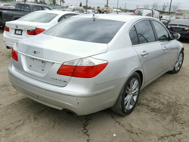 KMHGC46F19U032305 - 2009 HYUNDAI GENESIS 4. SILVER photo 4