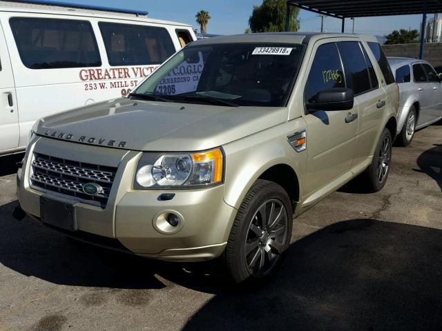 SALFT24N08H060465 - 2008 LAND ROVER LR2 HSE TE BEIGE photo 2
