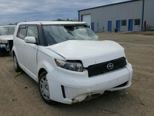 JTLZE4FE1A1117749 - 2010 TOYOTA SCION XB WHITE photo 1