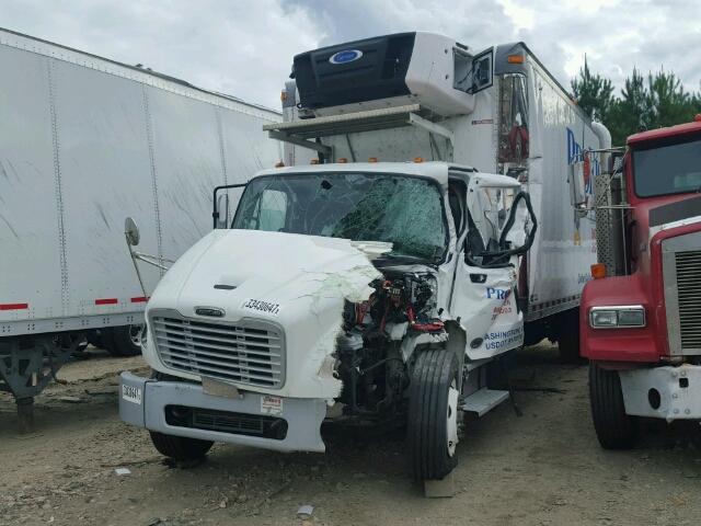 3ALACXDT1GDHK0554 - 2016 FREIGHTLINER M2 106 MED WHITE photo 2