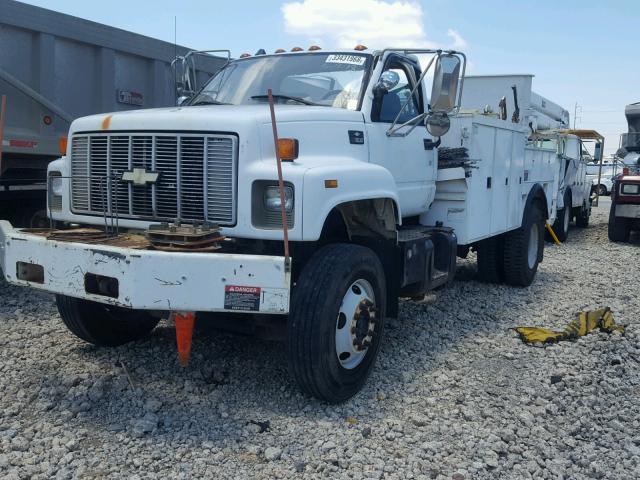 1GBM7H1C4XJ104858 - 1999 CHEVROLET C-SERIES C WHITE photo 2