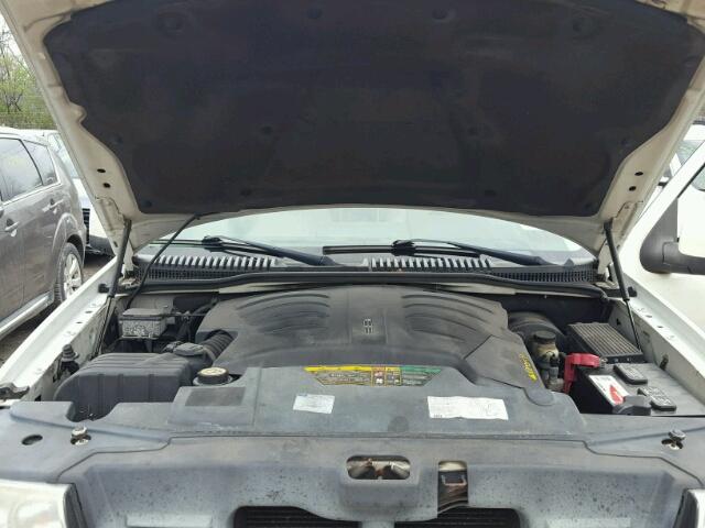 5LMEU88H84ZJ33649 - 2004 LINCOLN AVIATOR 白色 照片 7