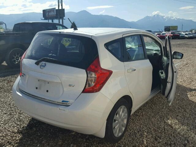 3N1CE2CP9FL429784 - 2015 NISSAN VERSA NOTE WHITE photo 4