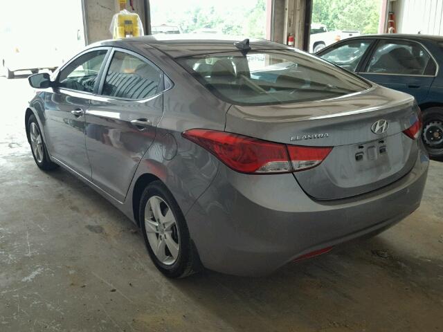 KMHDH4AEXDU505615 - 2013 HYUNDAI ELANTRA GRAY photo 3