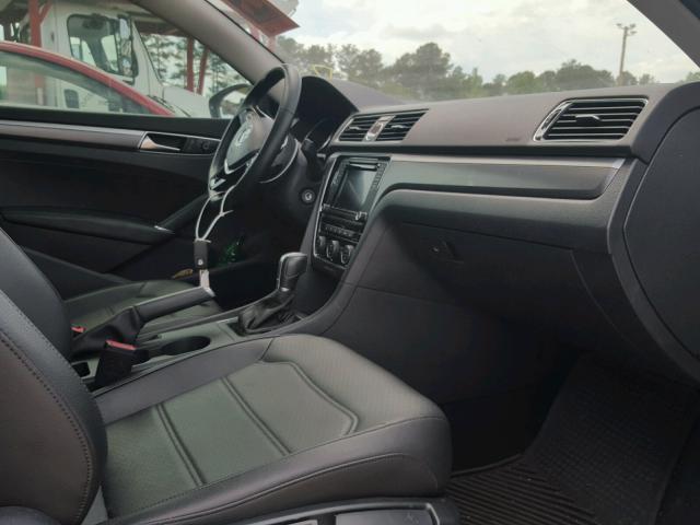 1VWDT7A39HC078942 - 2017 VOLKSWAGEN PASSAT R-L BLACK photo 5