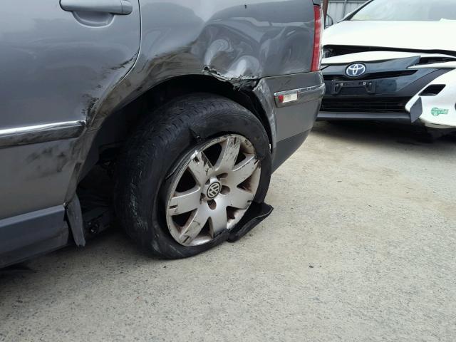 WVWWH63B13E018551 - 2003 VOLKSWAGEN PASSAT GLX 银色 照片 9