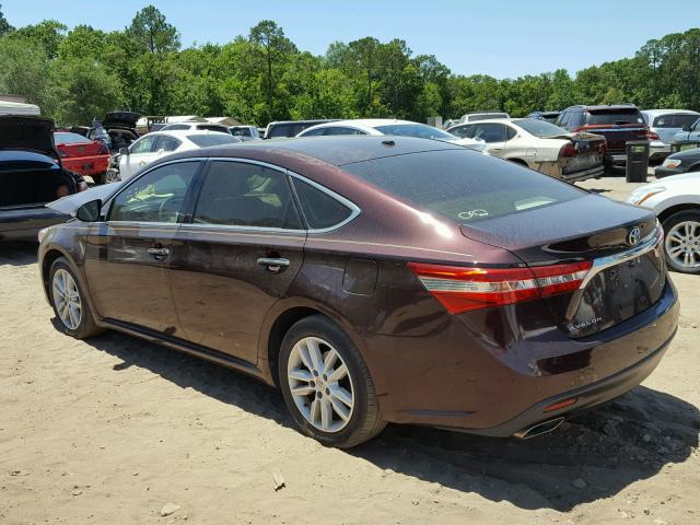 4T1BK1EB0FU154496 - 2015 TOYOTA AVALON XLE RED photo 3