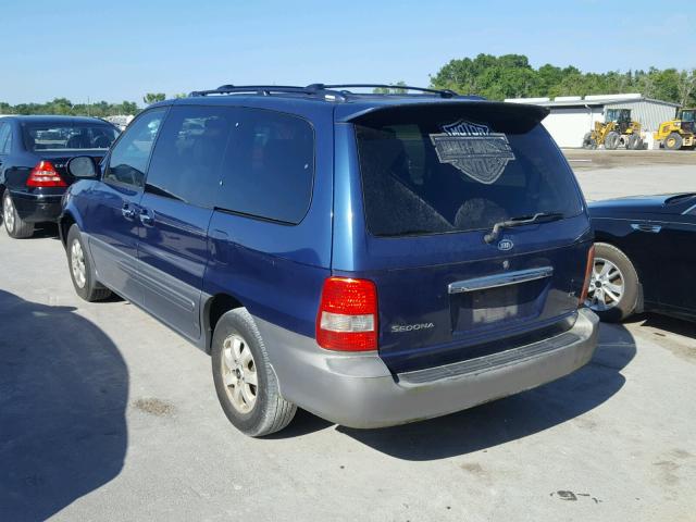 KNDUP131X46574177 - 2004 KIA SEDONA EX BLUE photo 3