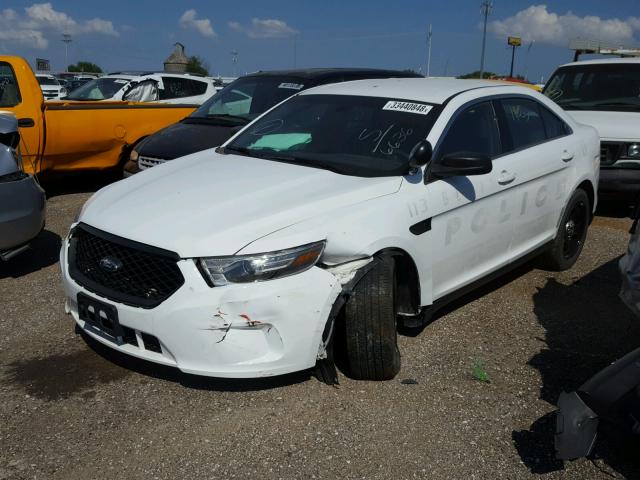 1FAHP2MK5HG106636 - 2017 FORD TAURUS POL WHITE photo 2