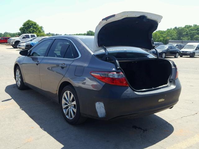 4T1BF1FK1FU950340 - 2015 TOYOTA CAMRY LE GRAY photo 3