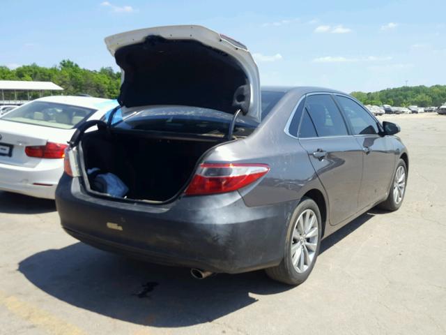 4T1BF1FK1FU950340 - 2015 TOYOTA CAMRY LE GRAY photo 4