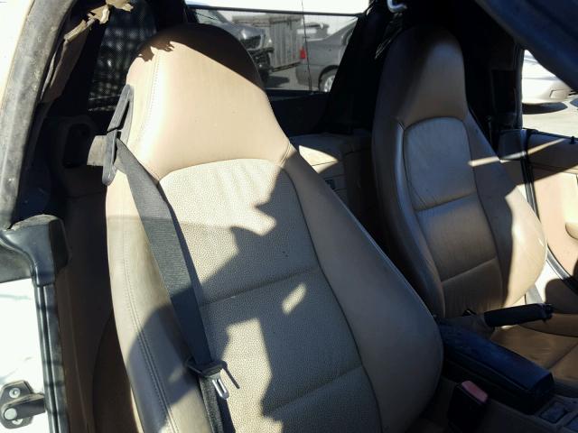 4USCH7329VLE04834 - 1997 BMW Z3 1.9 WHITE photo 6