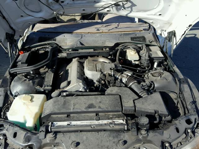 4USCH7329VLE04834 - 1997 BMW Z3 1.9 WHITE photo 7