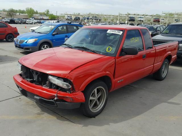 1GCCS19W228105745 - 2002 CHEVROLET S TRUCK S1 RED photo 2