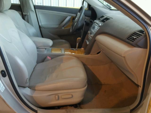 4T1BK46KX7U008544 - 2007 TOYOTA CAMRY NEW SILVER photo 5