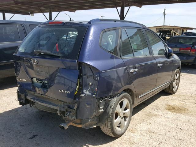 KNAFG526177057052 - 2007 KIA RONDO LX BLUE photo 4