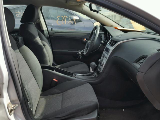 1G1ZC5E00CF334138 - 2012 CHEVROLET MALIBU 1LT 银色 照片 5
