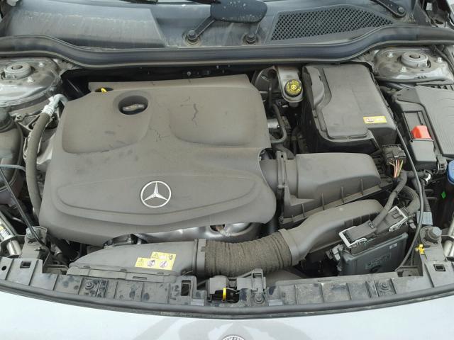 WDCTG4EB7GJ228697 - 2016 MERCEDES-BENZ GLA 250 GRAY photo 7