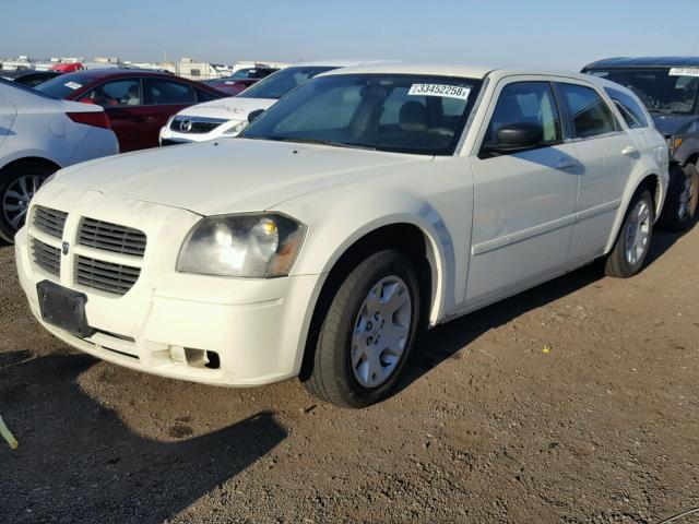 2D4FV48T25H641142 - 2005 DODGE MAGNUM SE WHITE photo 2