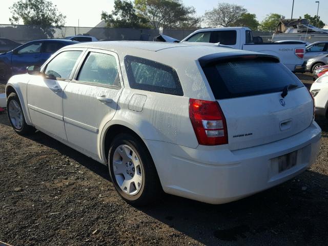 2D4FV48T25H641142 - 2005 DODGE MAGNUM SE WHITE photo 3