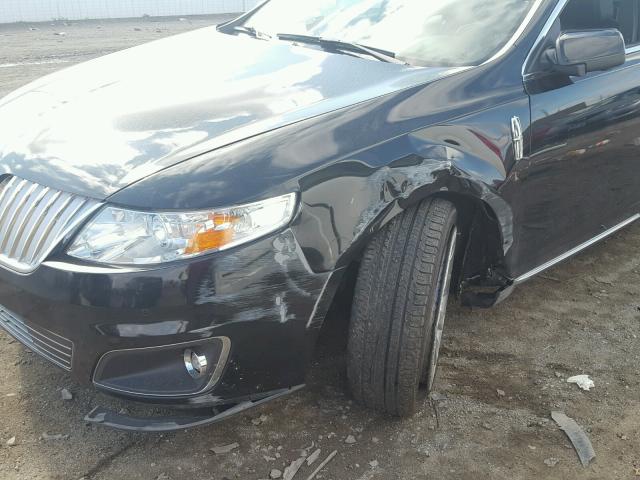 1LNHM94R99G603324 - 2009 LINCOLN MKS BLACK photo 9