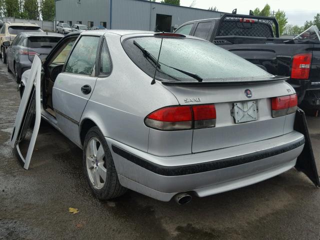 YS3DF58K522024149 - 2002 SAAB 9-3 SE SILVER photo 3