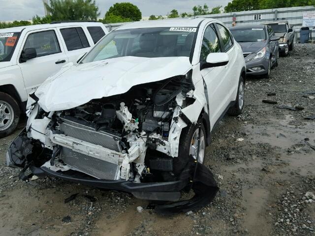 3CZRU5H37GM747801 - 2016 HONDA HR-V LX WHITE photo 2