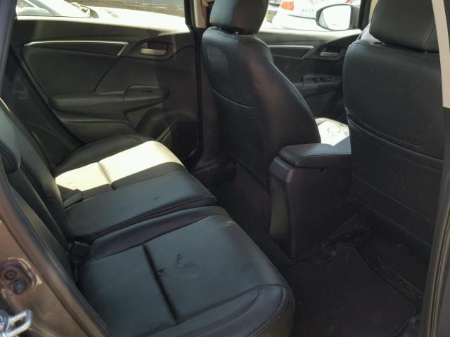 JHMGK5H58GX041109 - 2016 HONDA FIT LX Gris photo 6