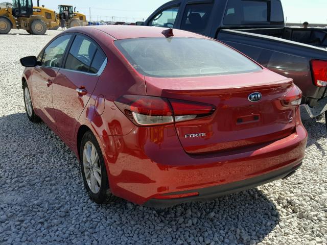 3KPFL4A76HE158964 - 2017 KIA FORTE LX RED photo 3