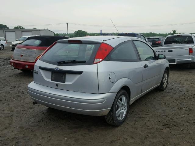 1FAFP31NX7W323731 - 2007 FORD FOCUS ZX3 SILVER photo 4