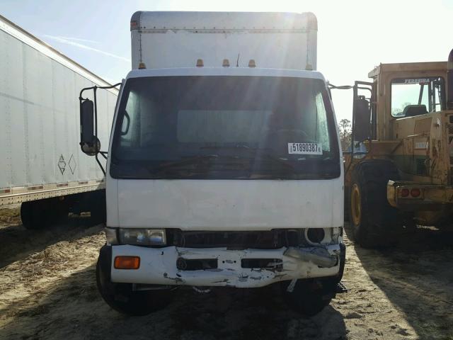 JNAPA20H7SGL50137 - 1995 NISSAN DIESEL UD2600 WHITE photo 10