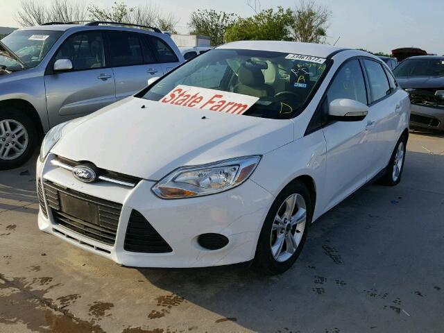 1FADP3F23DL295676 - 2013 FORD FOCUS SE WHITE photo 2